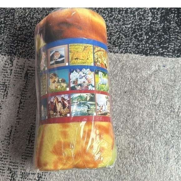 Fleece  blanket - Picture 2 of 2